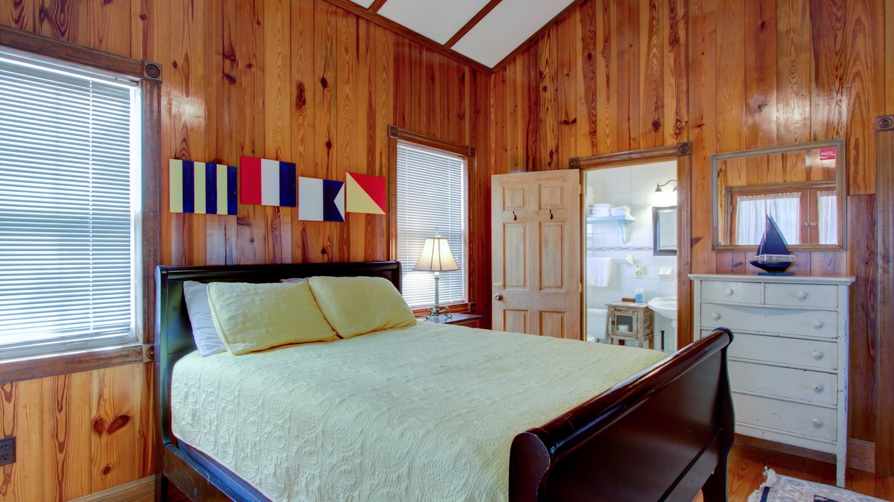 Photo of Bedroom in Isle of Palms