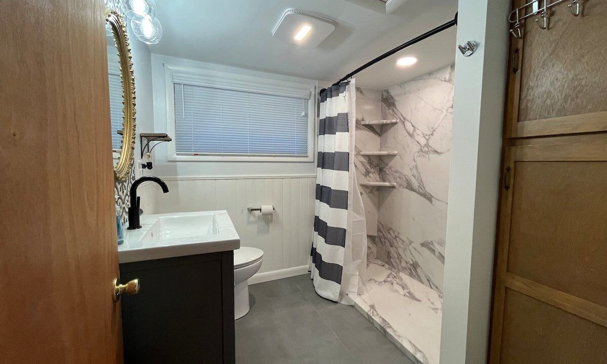 Photo of Bathroom in Town of Torrey