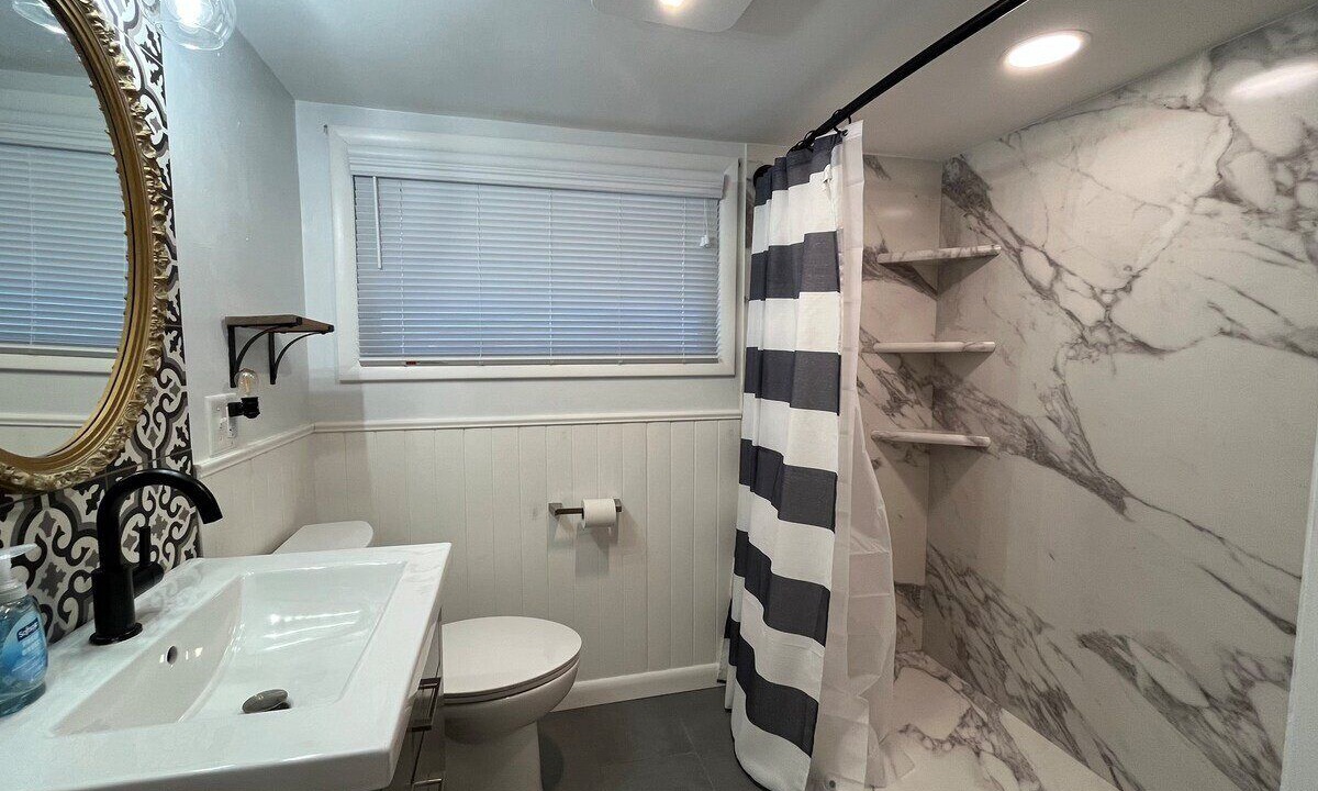Photo of Bathroom in Town of Torrey