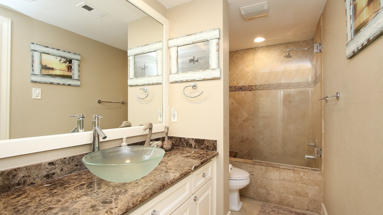 Photo of Bathroom in April Sound
