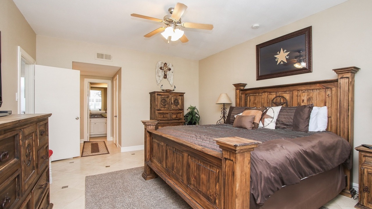 Photo of Bedroom in April Sound