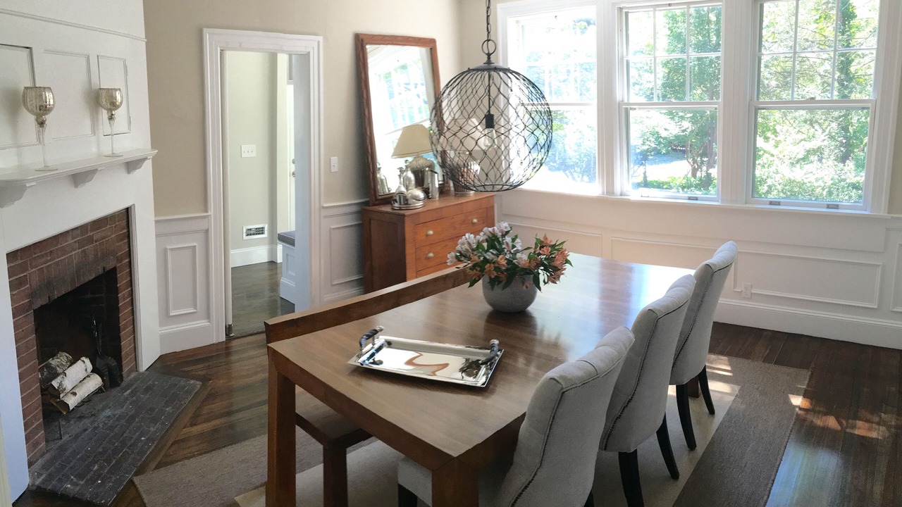 Photo of Livingroom in Wellesley