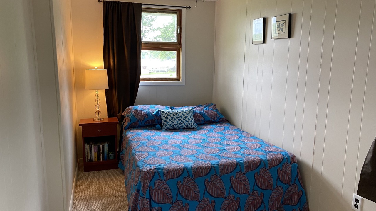 Photo of Bedroom in Town of Richmond