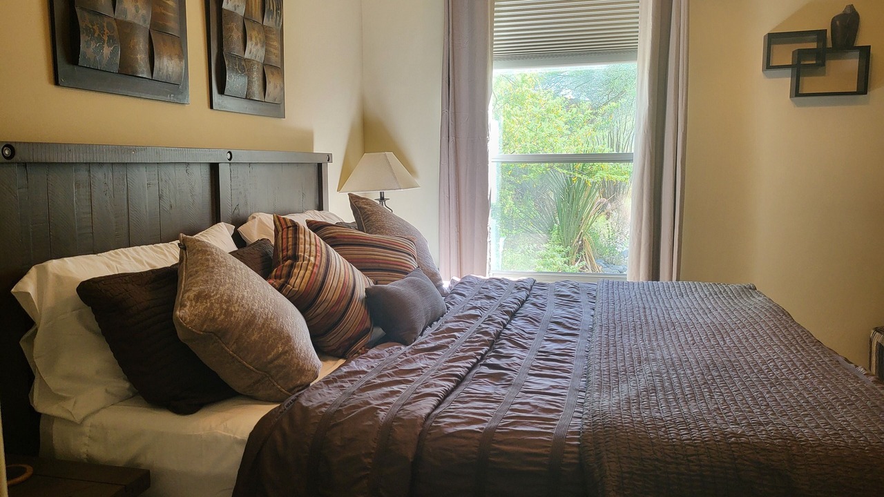 Photo of Bedroom in Pinnacle Peak