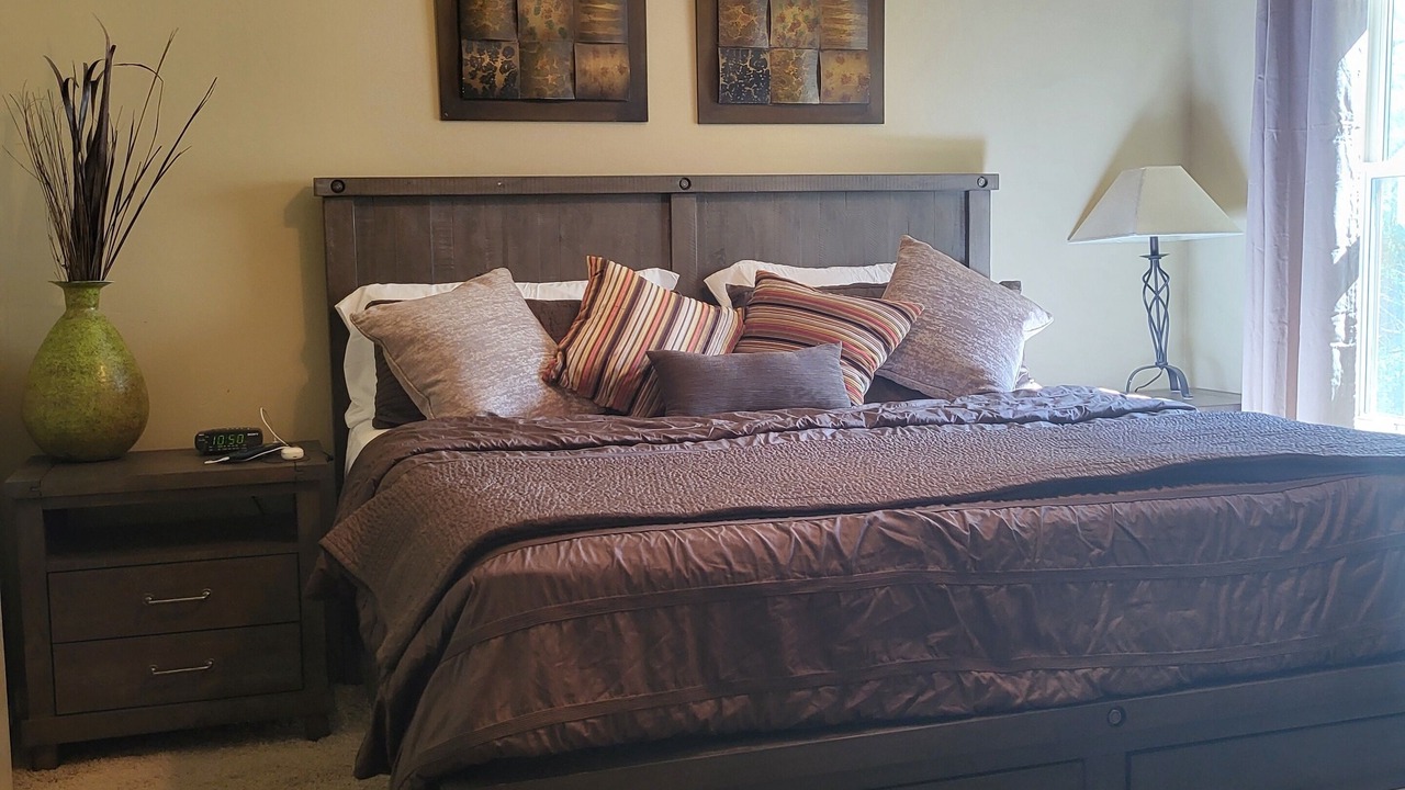 Photo of Bedroom in Pinnacle Peak