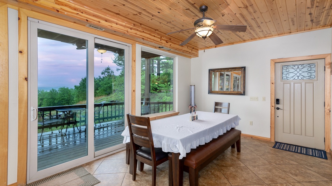 Photo of Livingroom in Cookson