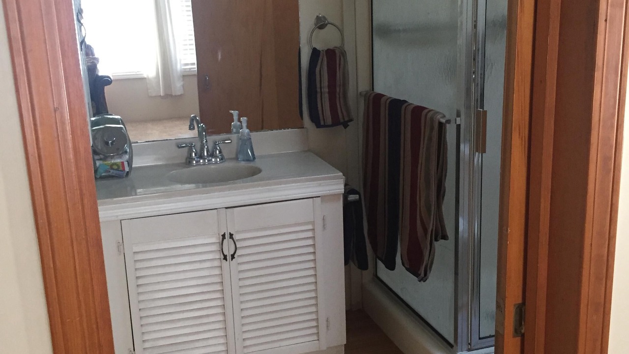 Photo of Bathroom in Canyon