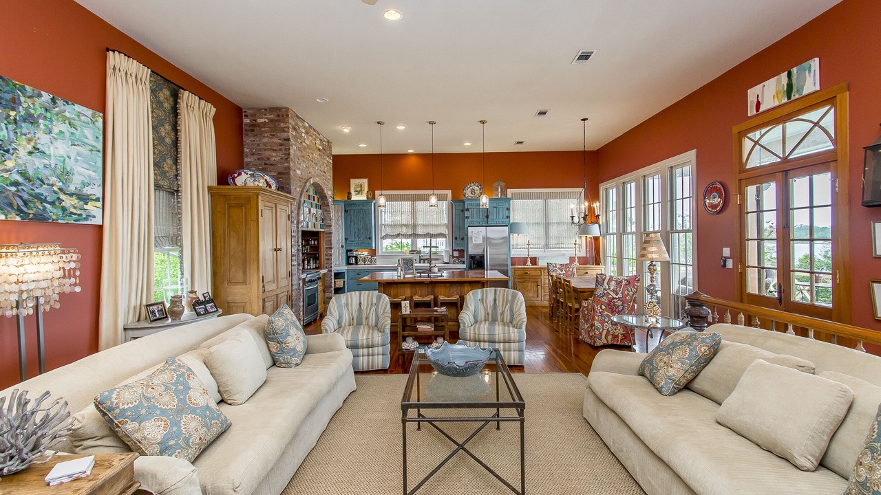 Photo of Livingroom in Livonia