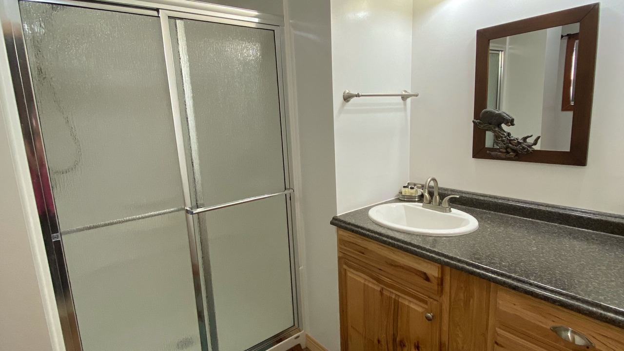 Photo of Bathroom in Emigrant