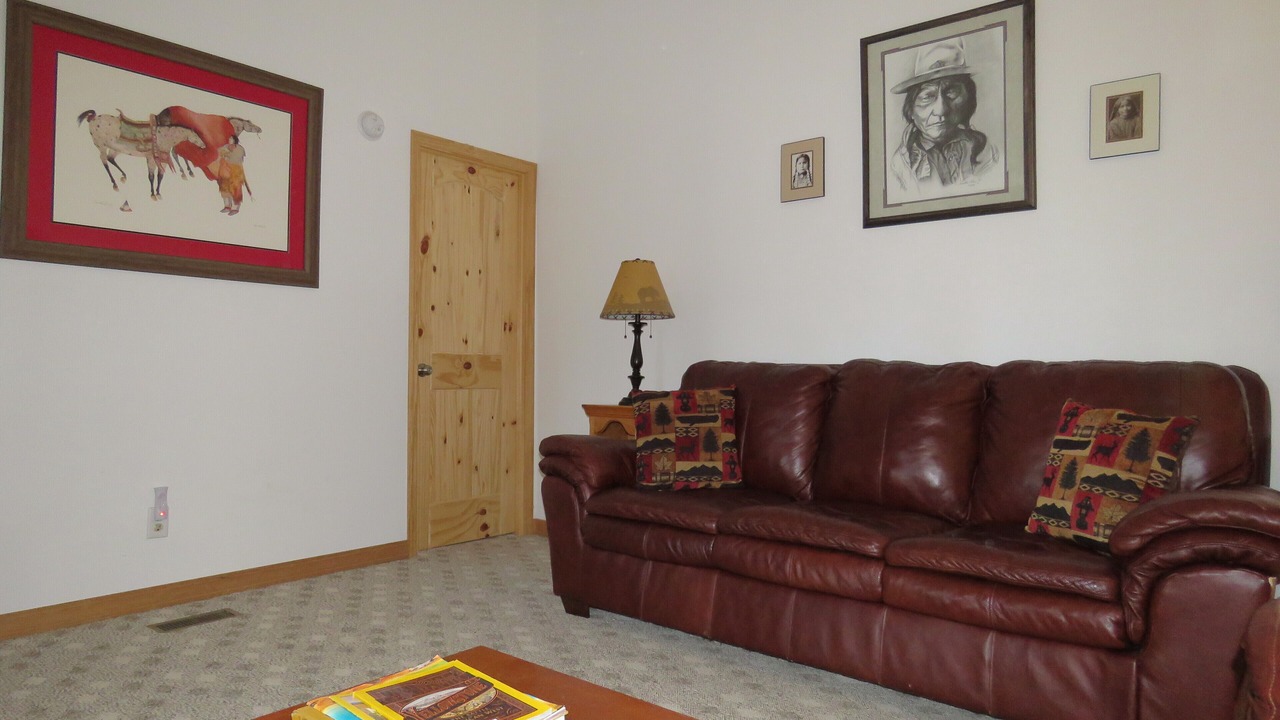 Photo of Livingroom in Emigrant