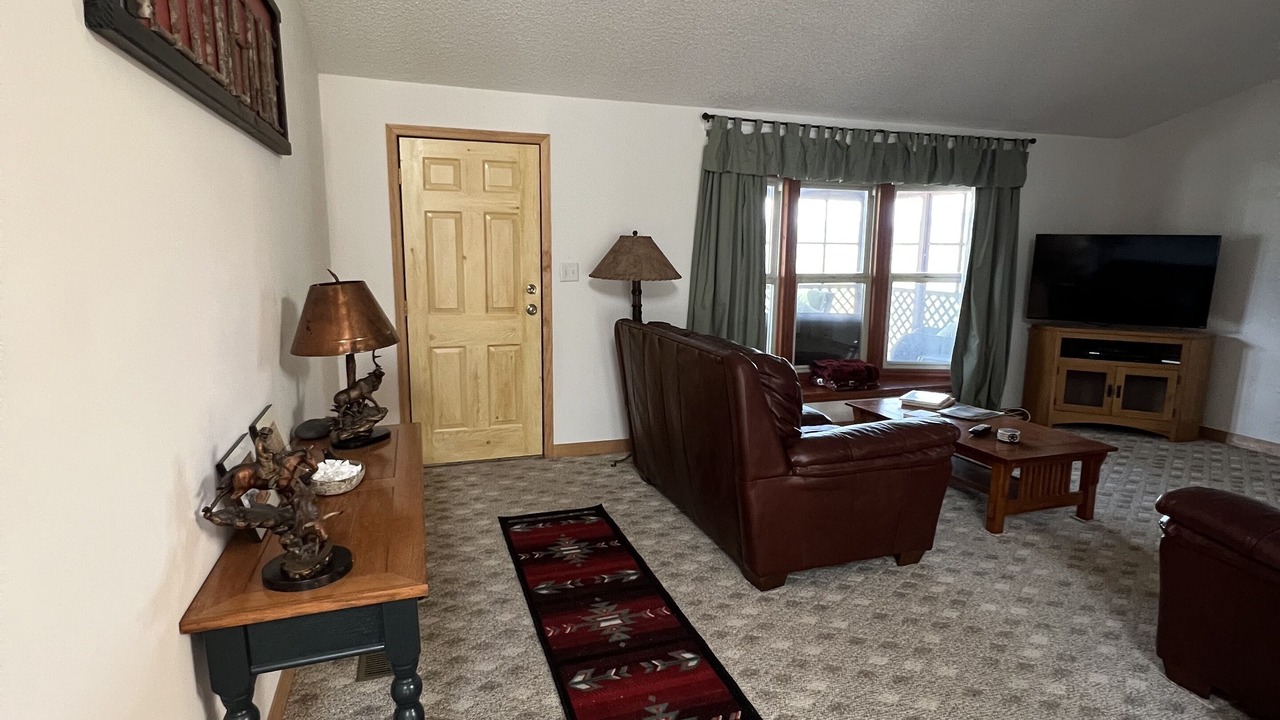 Photo of Livingroom in Emigrant