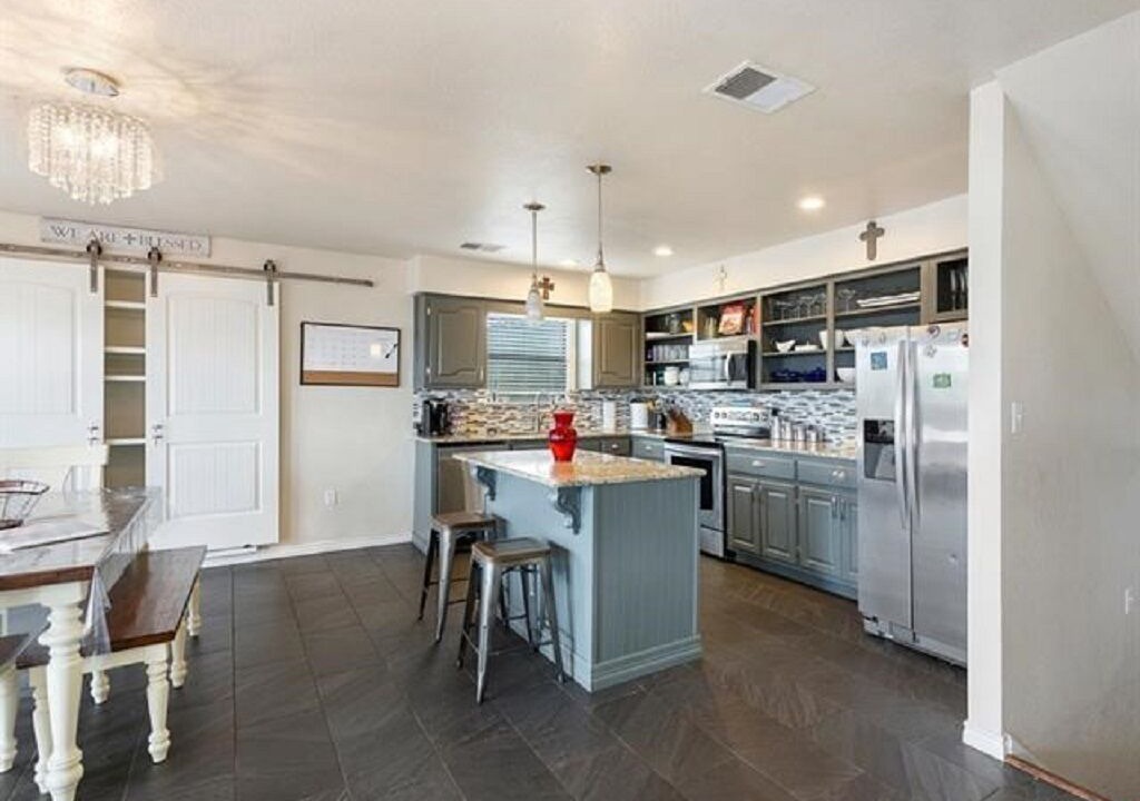 Photo of Kitchen in Point Venture