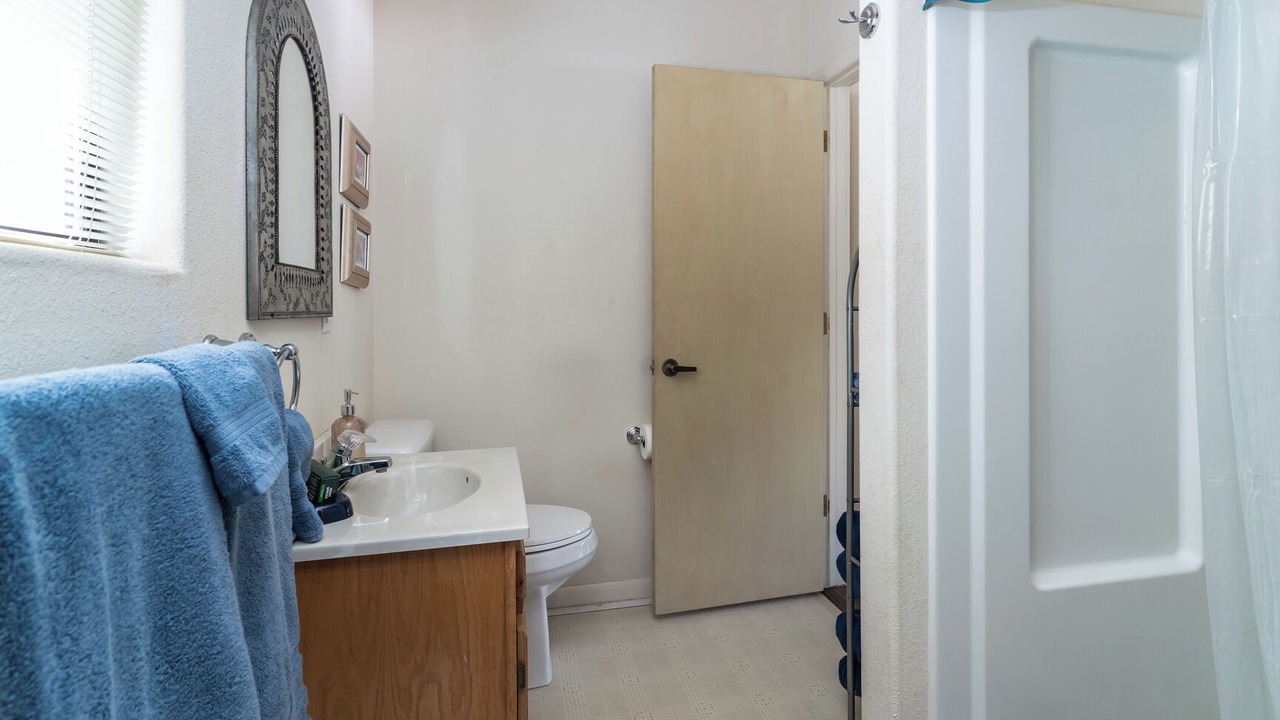 Photo of Bathroom in Navajo Dam