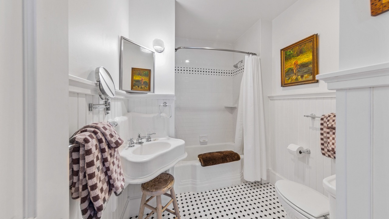 Photo of Bathroom in Lake Placid