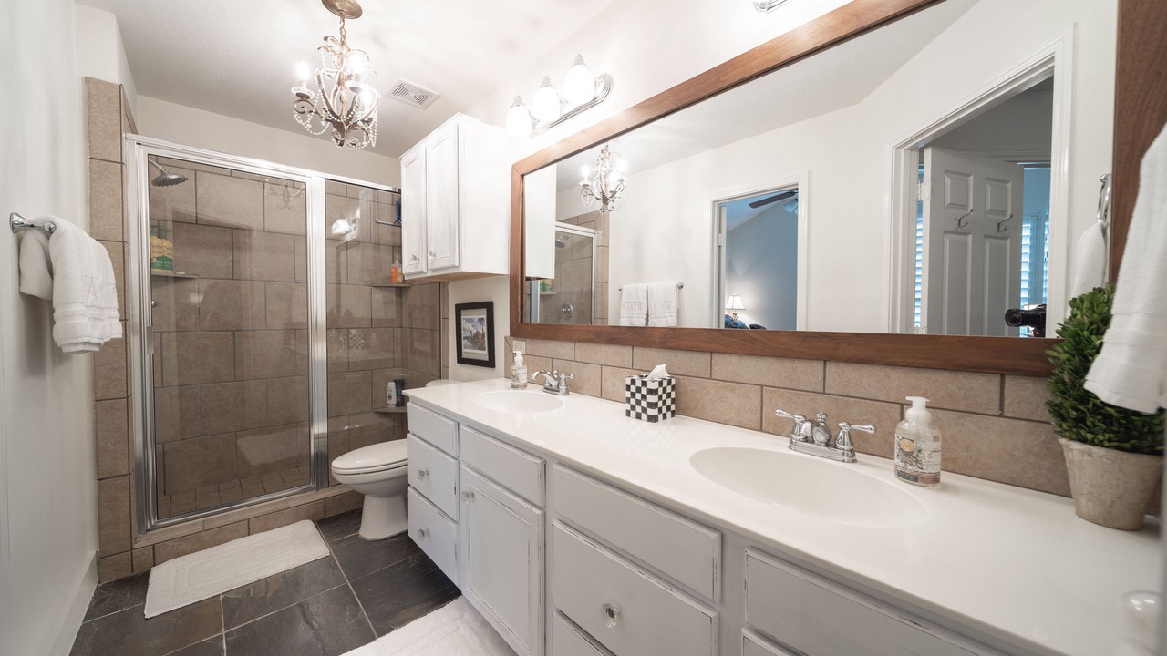 Photo of Bathroom in Highland Lake Estates