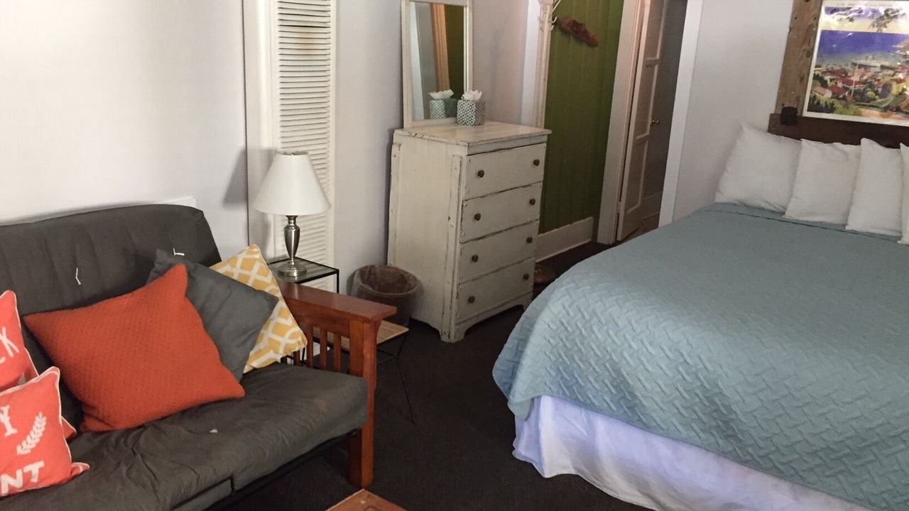 Photo of Bedroom in Avalon