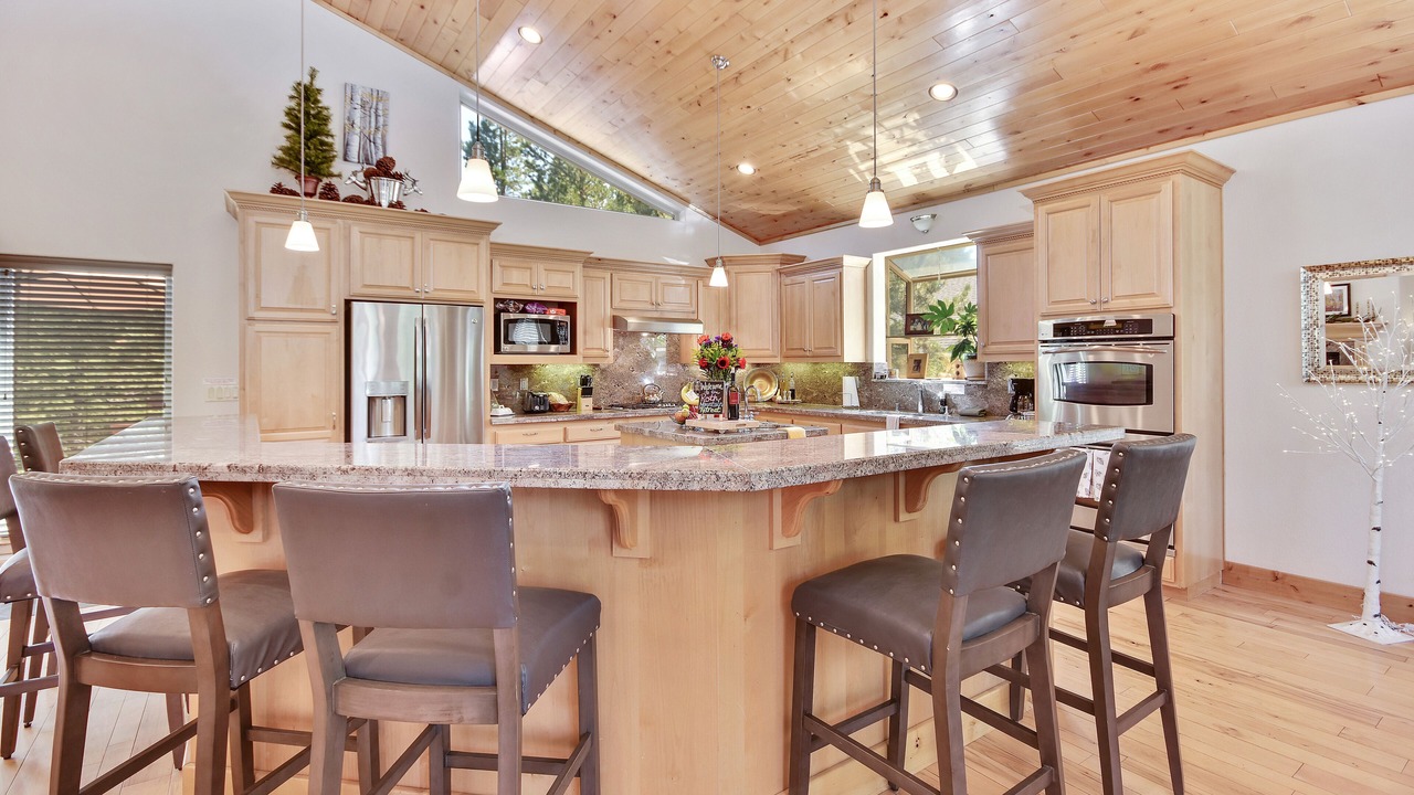 Photo of Kitchen in North Upper Truckee