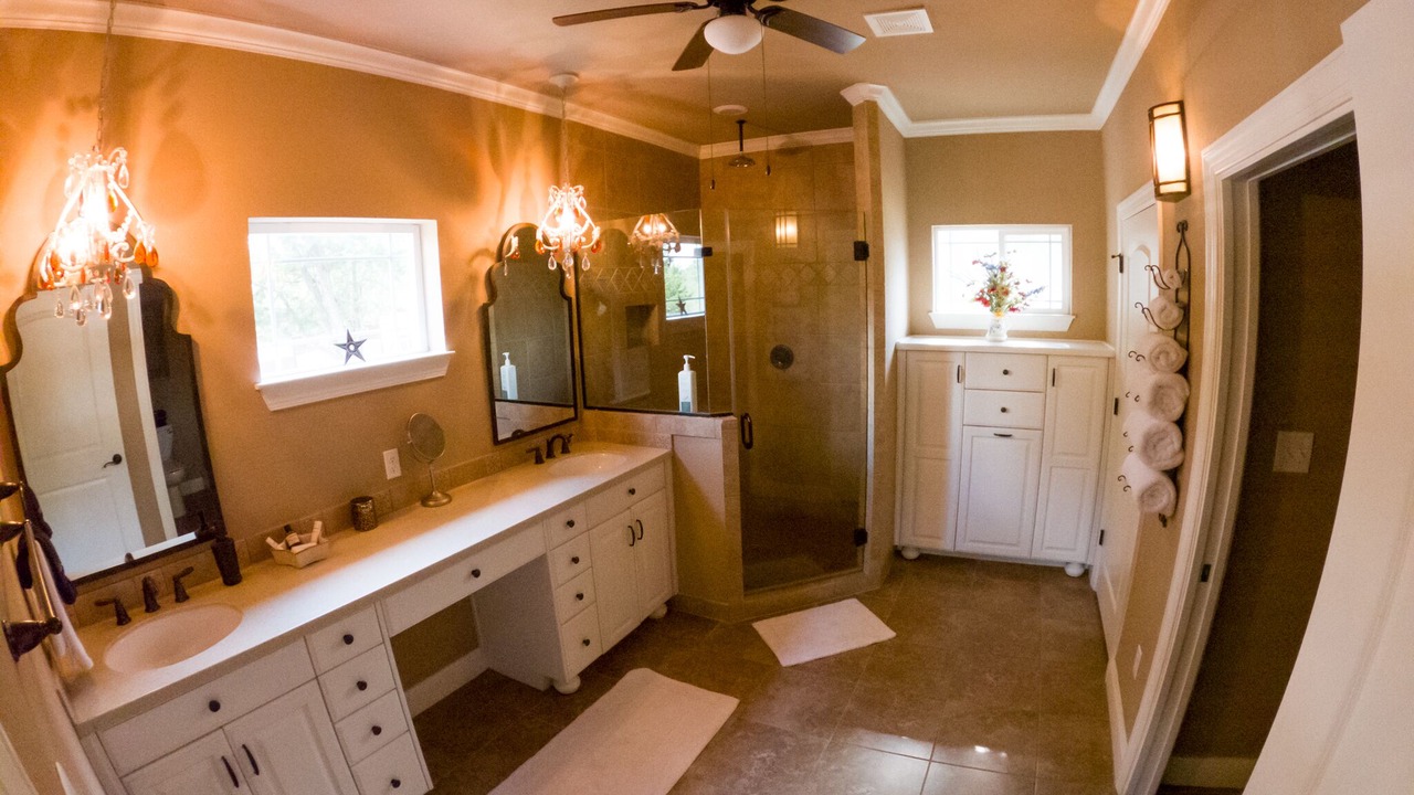 Photo of Bathroom in Smithville