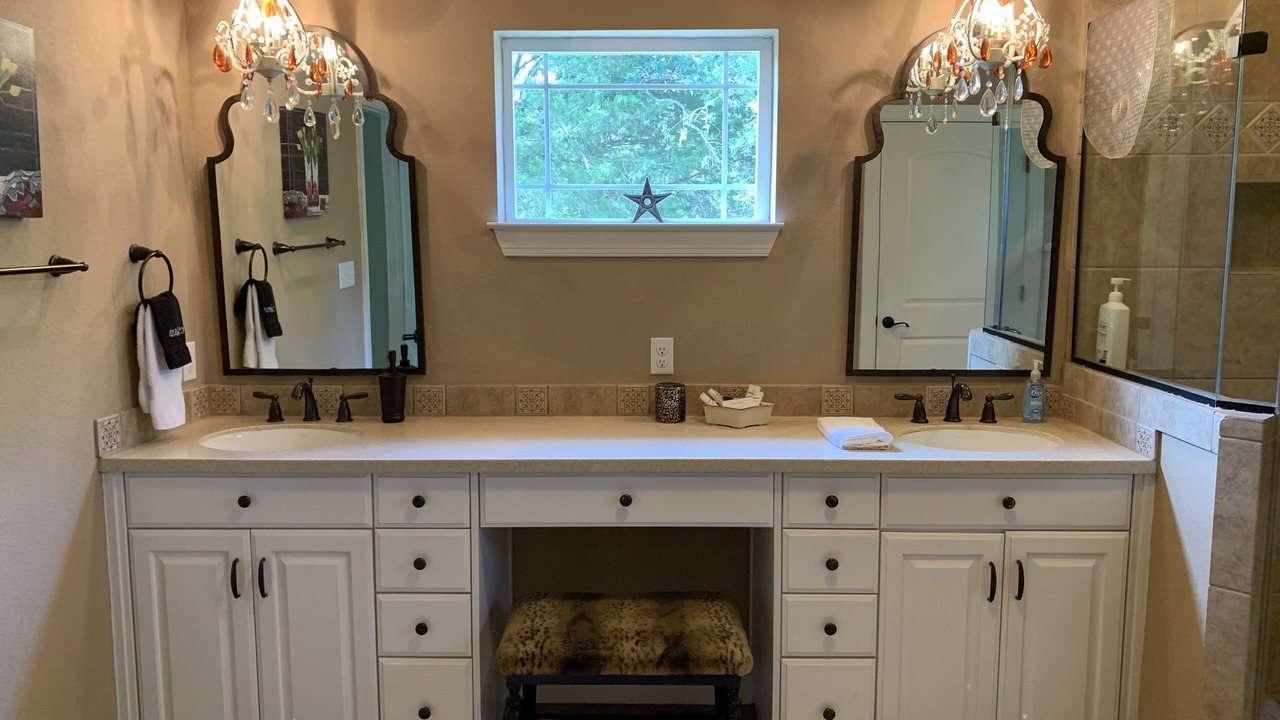 Photo of Bathroom in Smithville