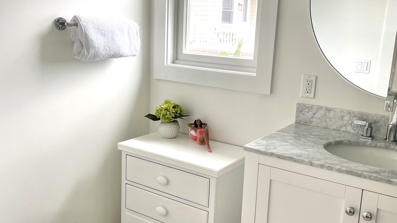 Photo of Bathroom in West Hampton Dunes