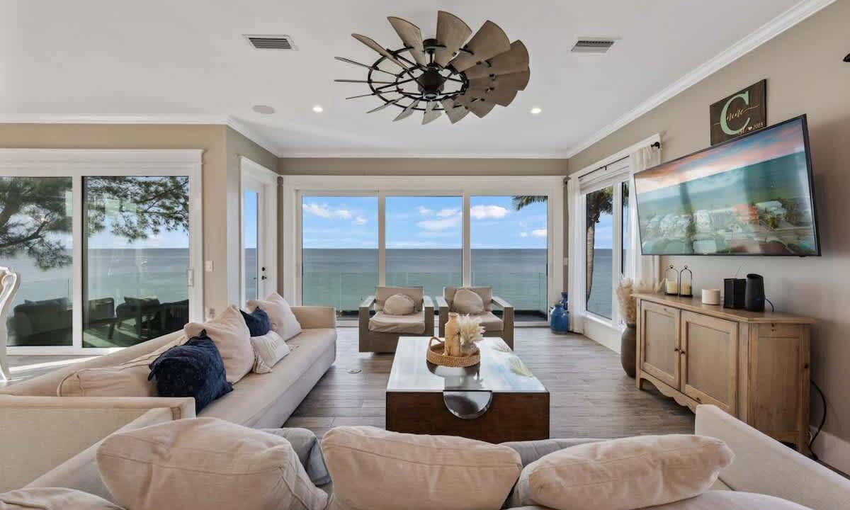 Photo of Others in Anna Maria