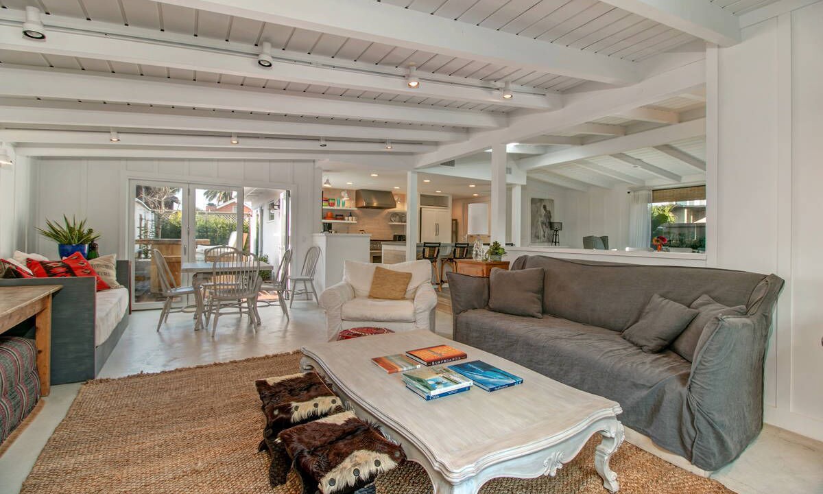 Photo of Livingroom in Del Mar