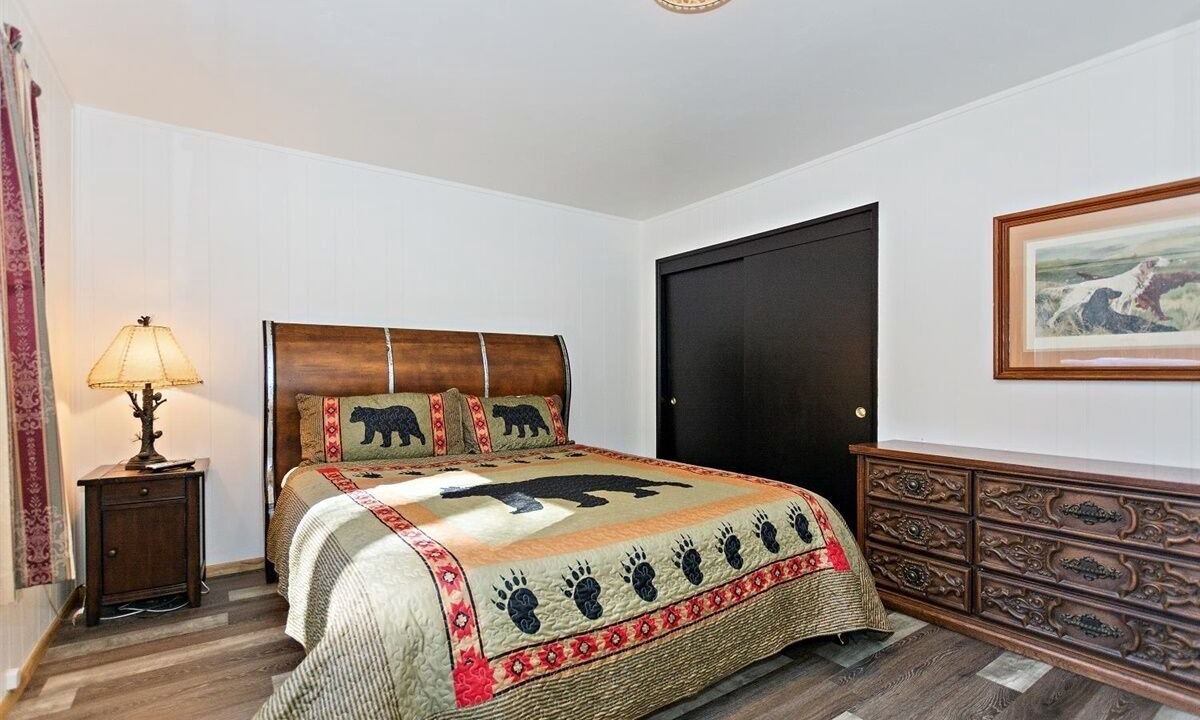 Photo of Bedroom in Summit Estates