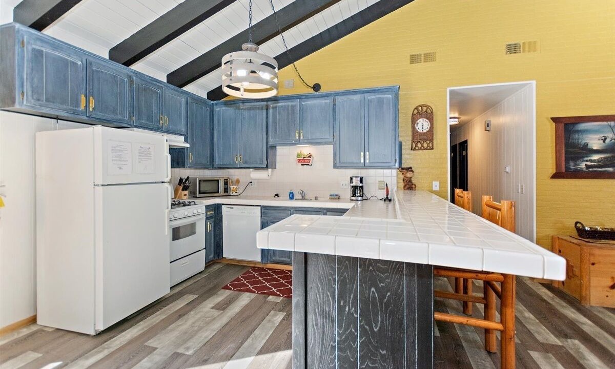 Photo of Kitchen in Summit Estates