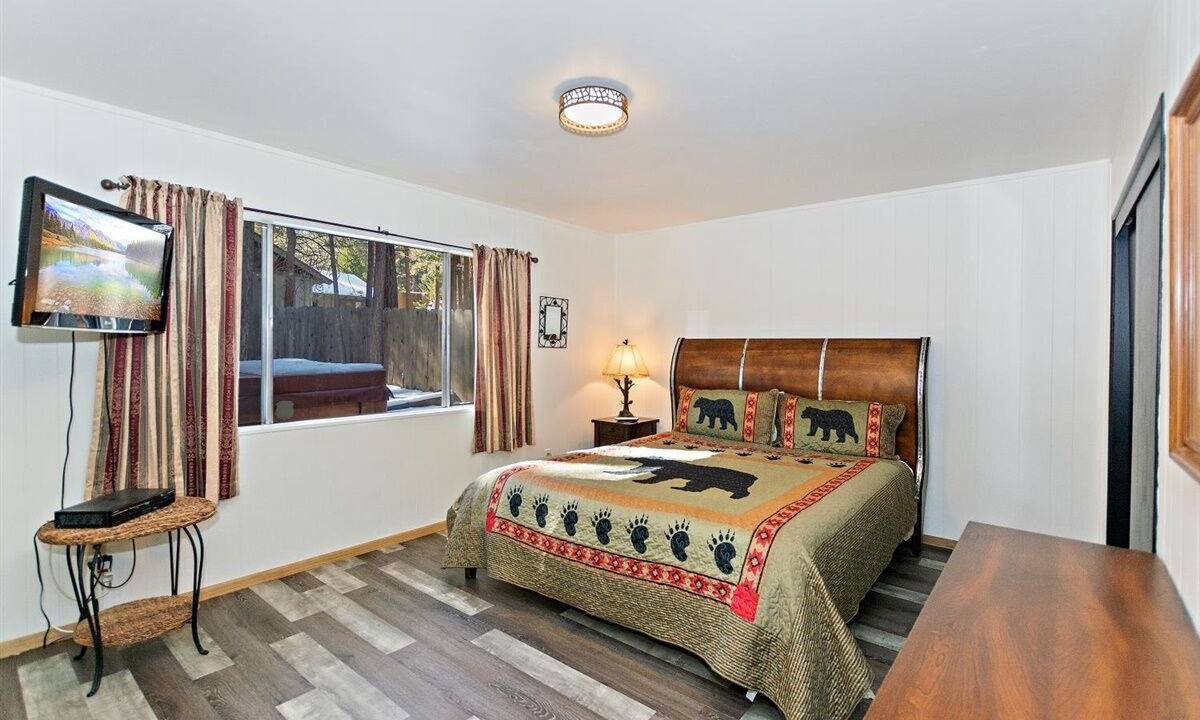 Photo of Bedroom in Summit Estates