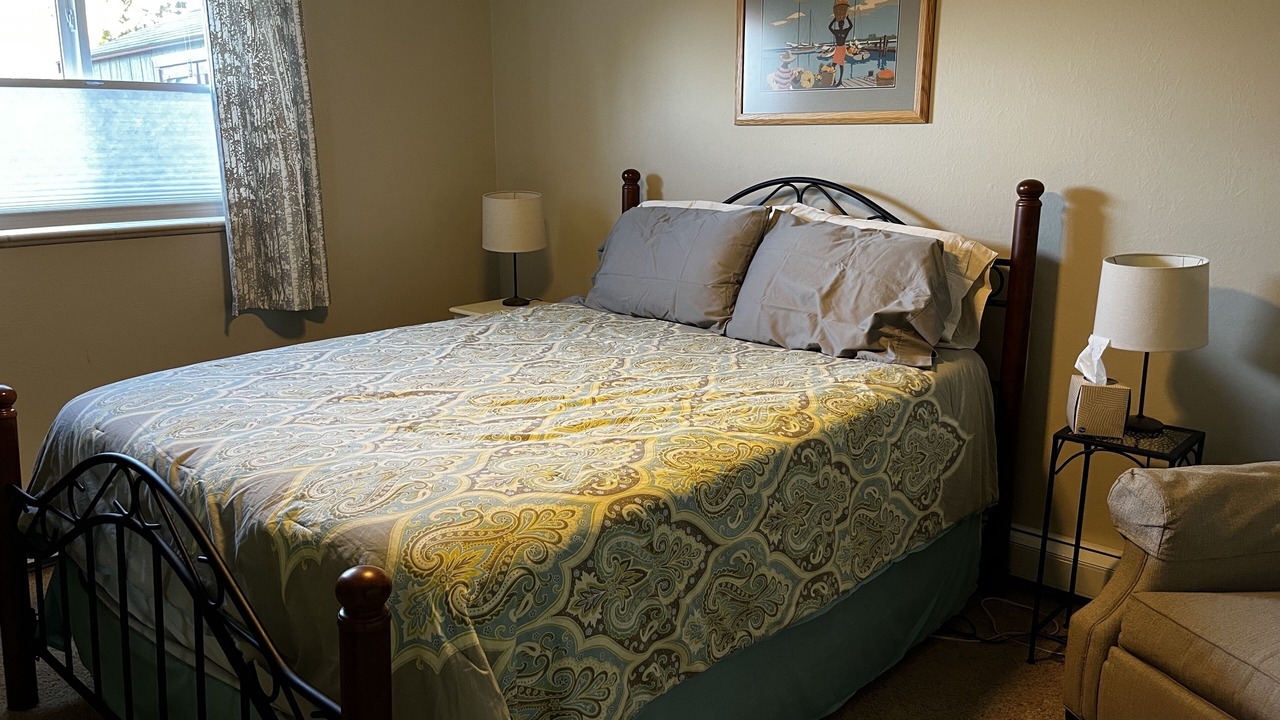 Photo of Bedroom in Scenic Heights