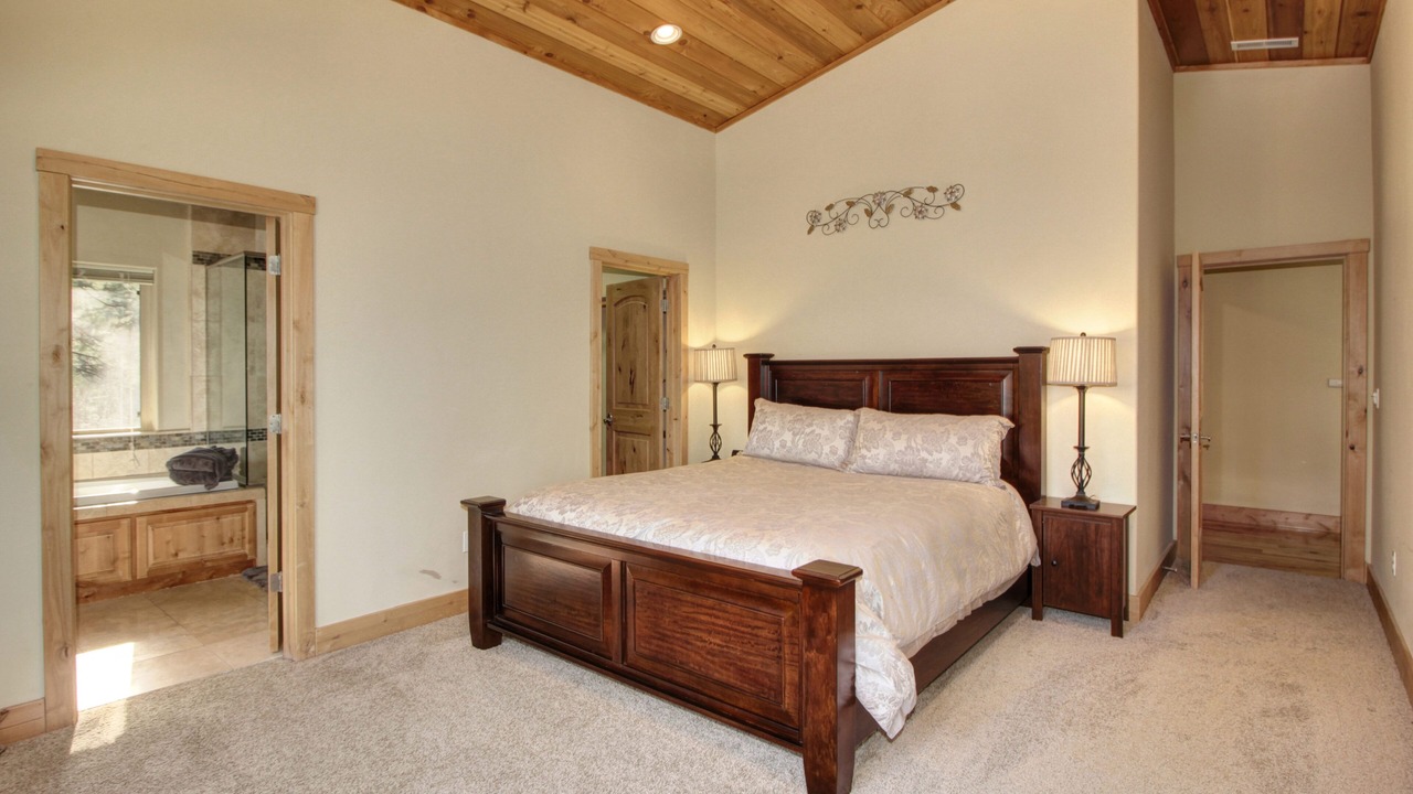 Photo of Bedroom in Pioneer Trail