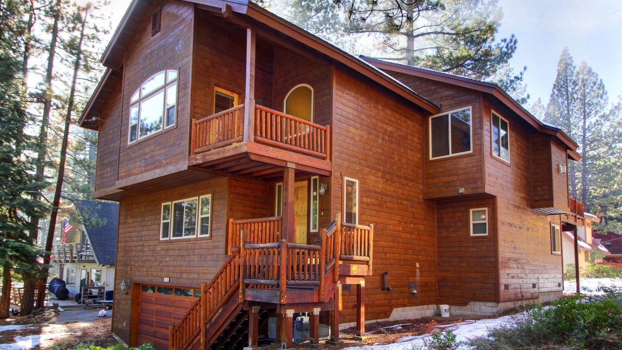 Photo of Outdoor in Pioneer Trail