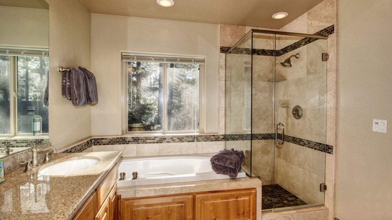 Photo of Bathroom in Pioneer Trail