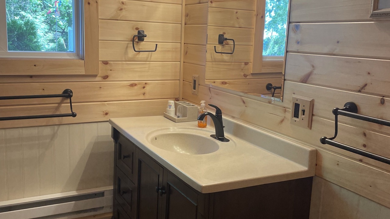 Photo of Bathroom in Alburg