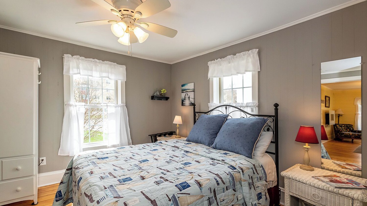 Photo of Bedroom in Lake City