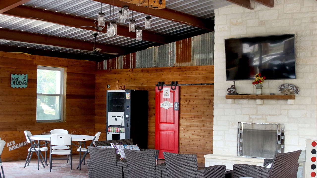 Photo of Livingroom in Pipe Creek