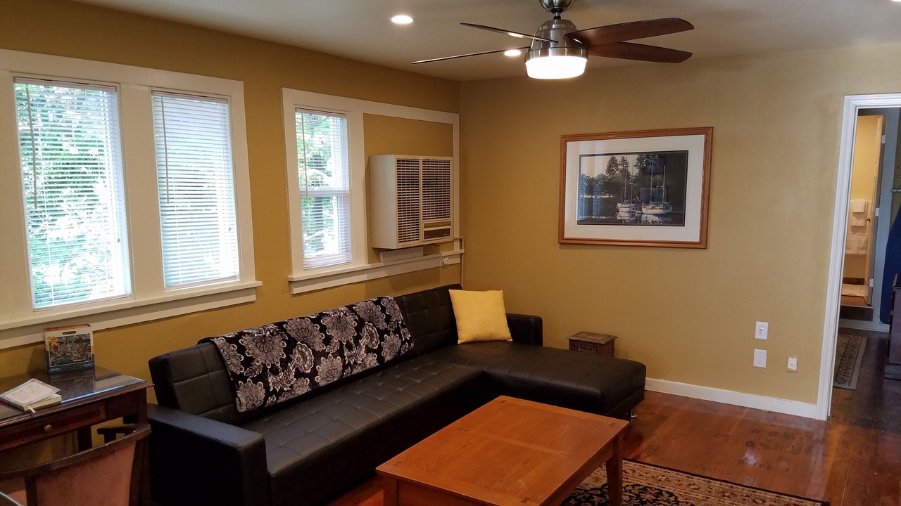 Photo of Livingroom in Lakewood