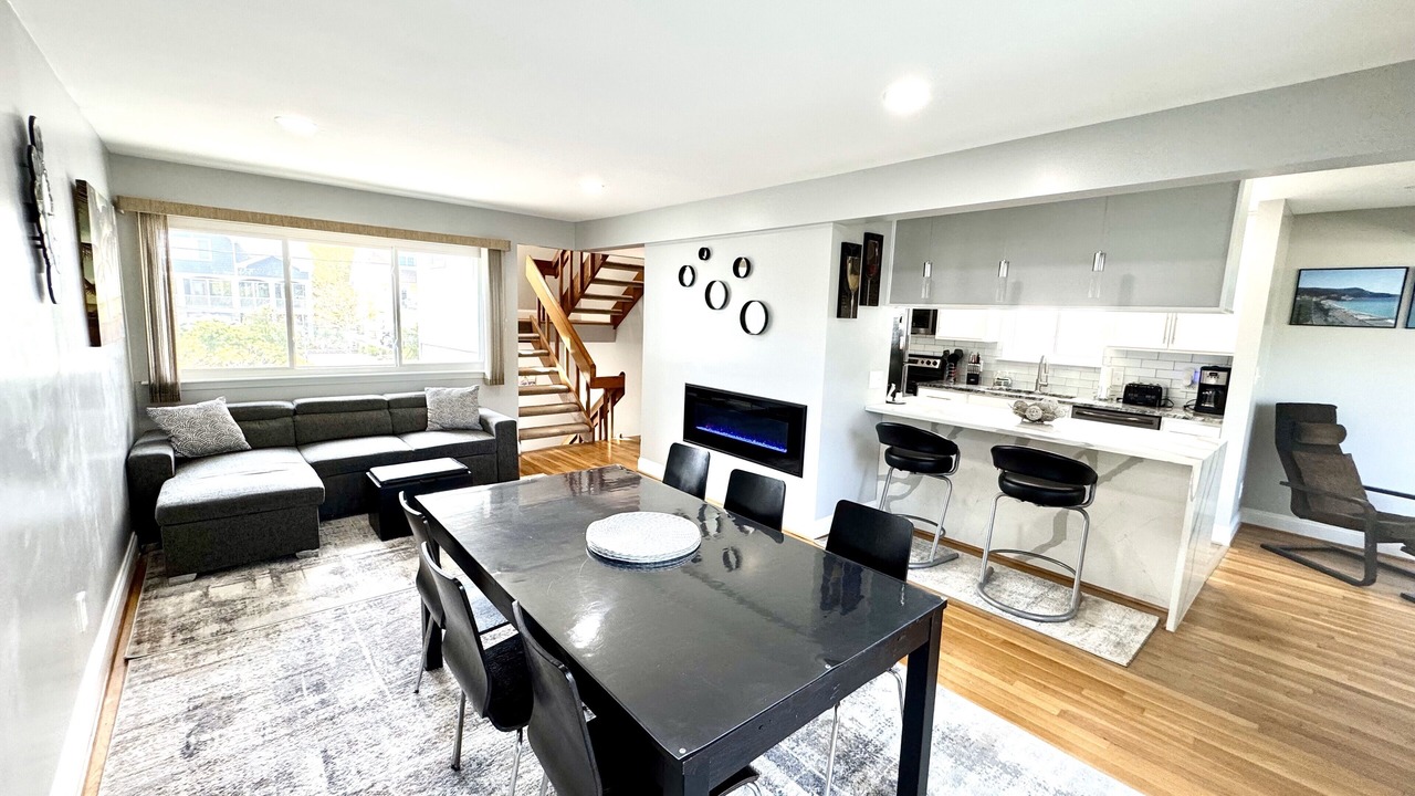 Photo of Livingroom in Northeast Virginia Beach