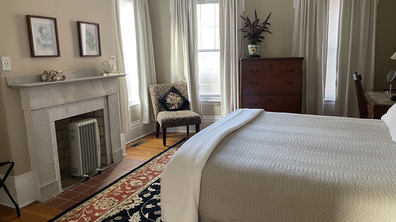 Photo of Bedroom in Thompson Square - Bunker Hill