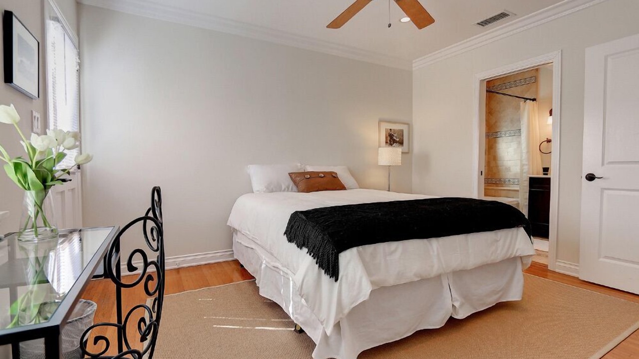 Photo of Bedroom in West Hollywood West