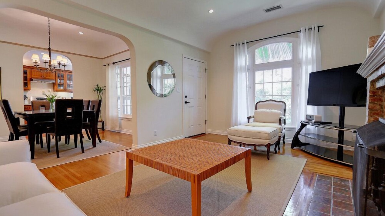 Photo of Livingroom in West Hollywood West
