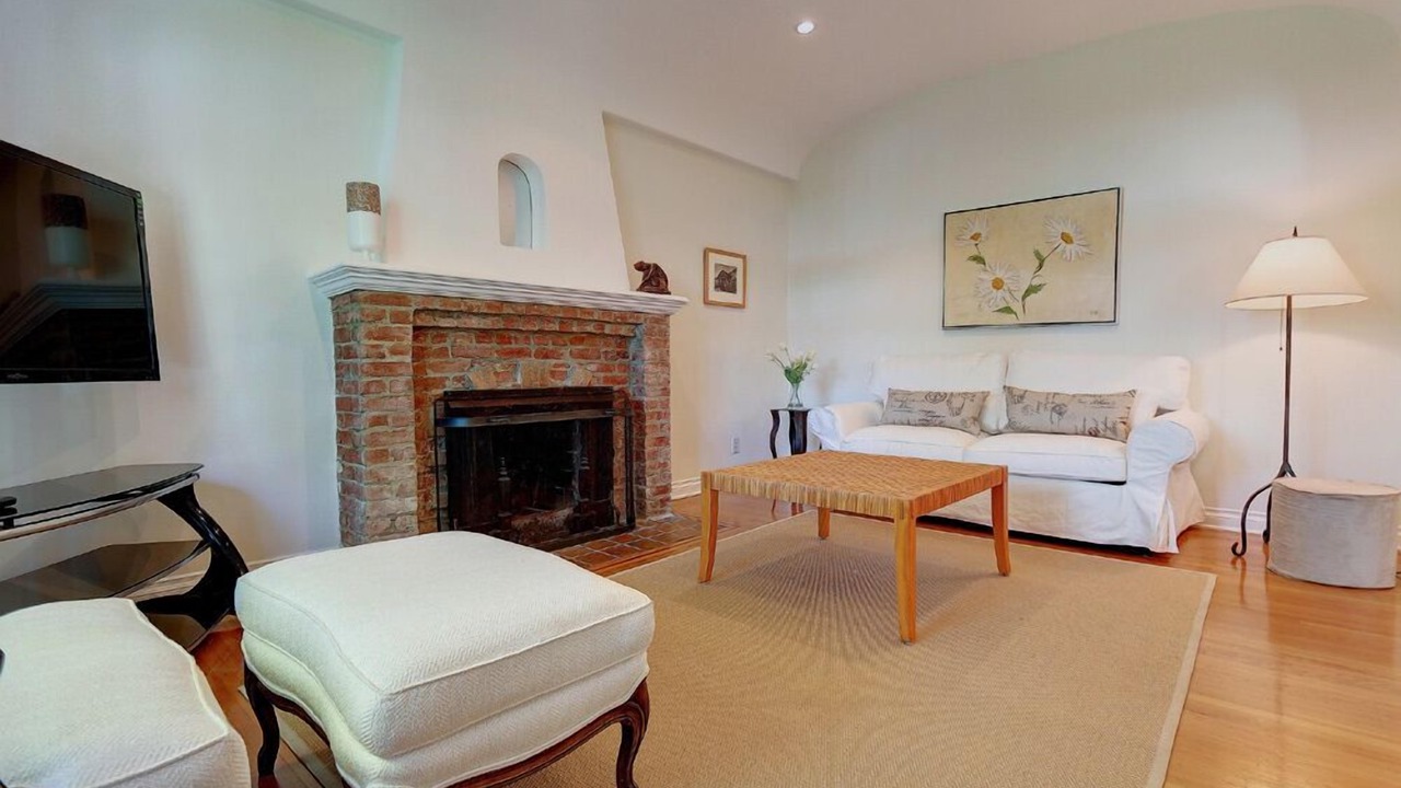 Photo of Livingroom in West Hollywood West