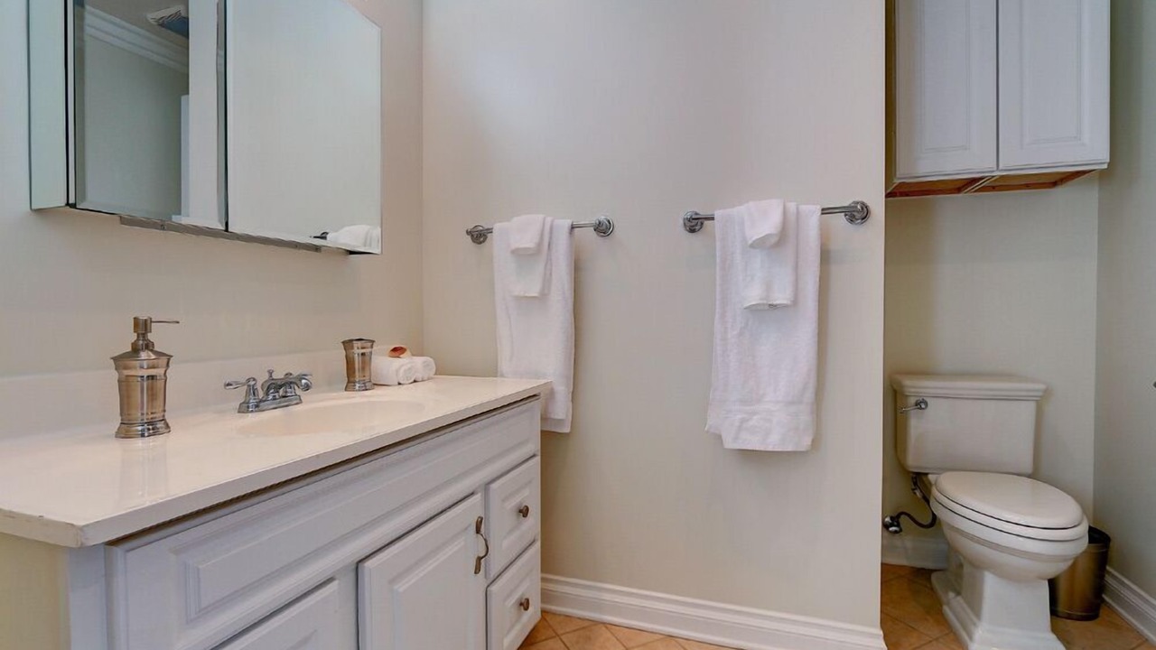 Photo of Bathroom in West Hollywood West
