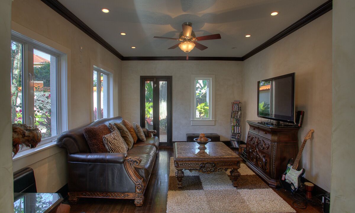 Photo of Livingroom in Tullahoma