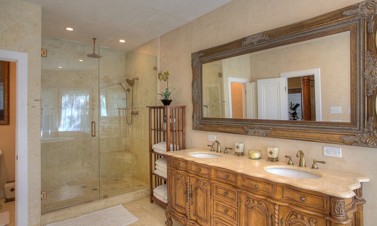 Photo of Bathroom in Tullahoma