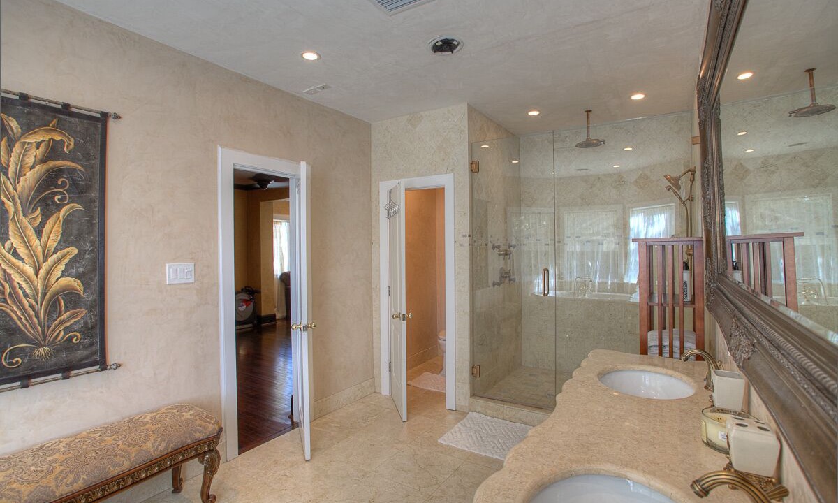Photo of Bathroom in Tullahoma
