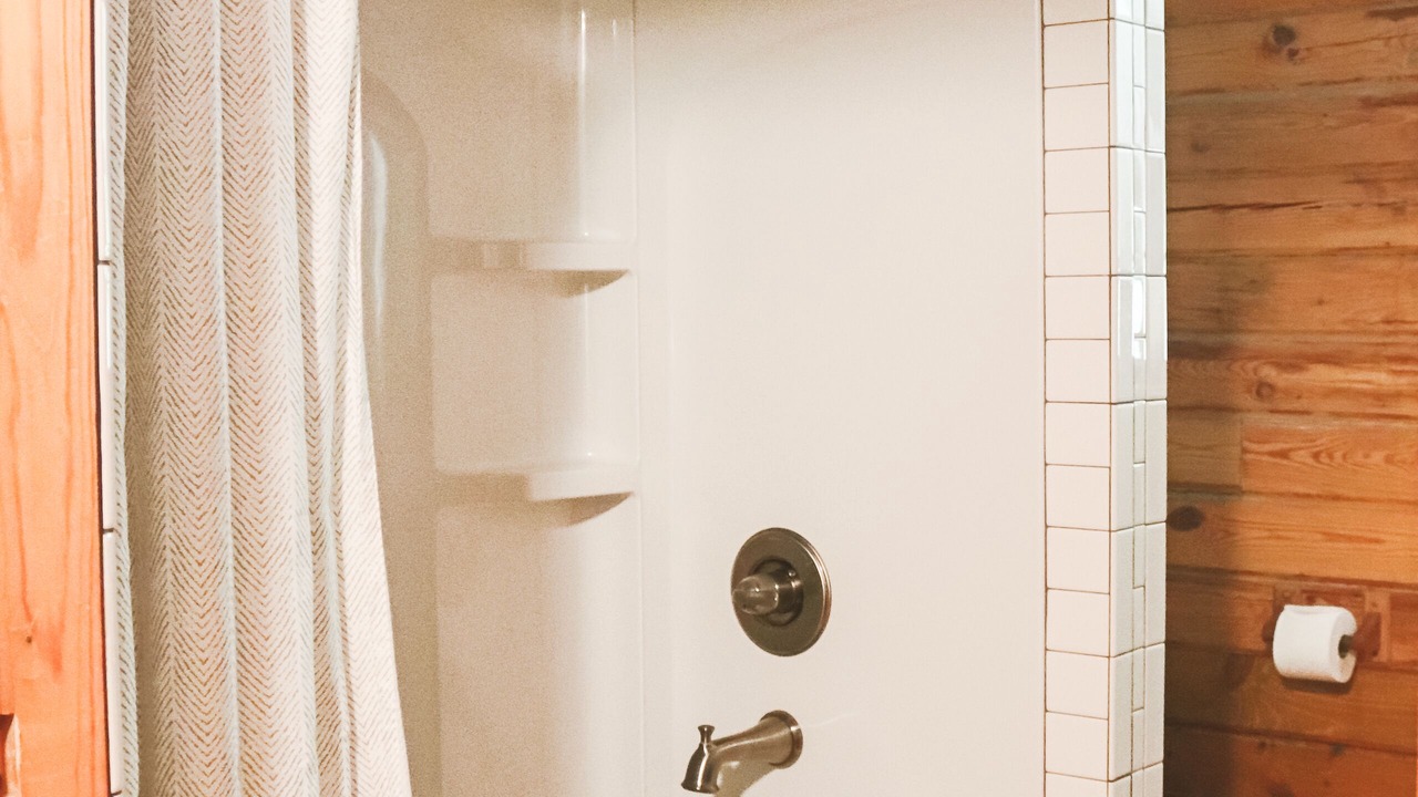 Photo of Bathroom in Ste Genevieve
