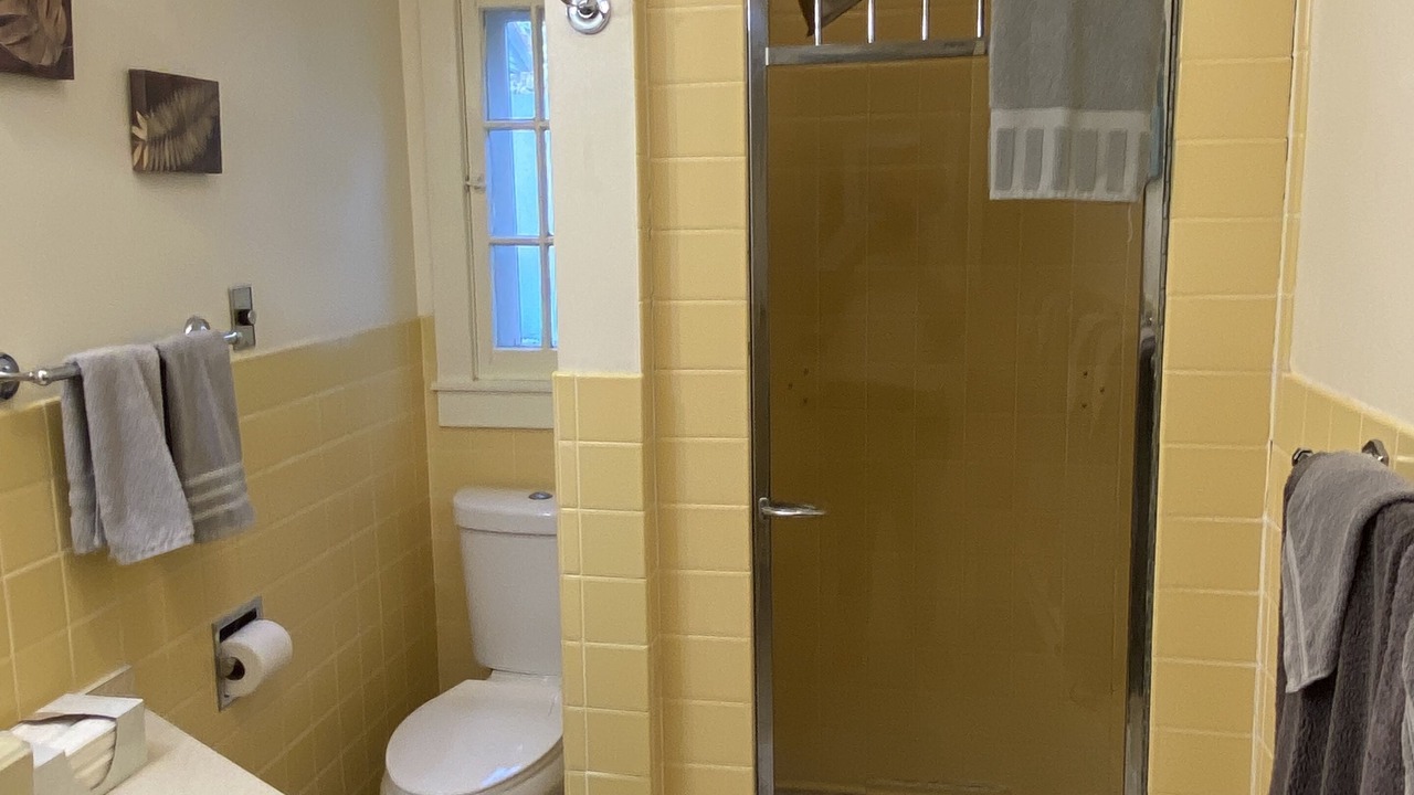 Photo of Bathroom in Town of Reading
