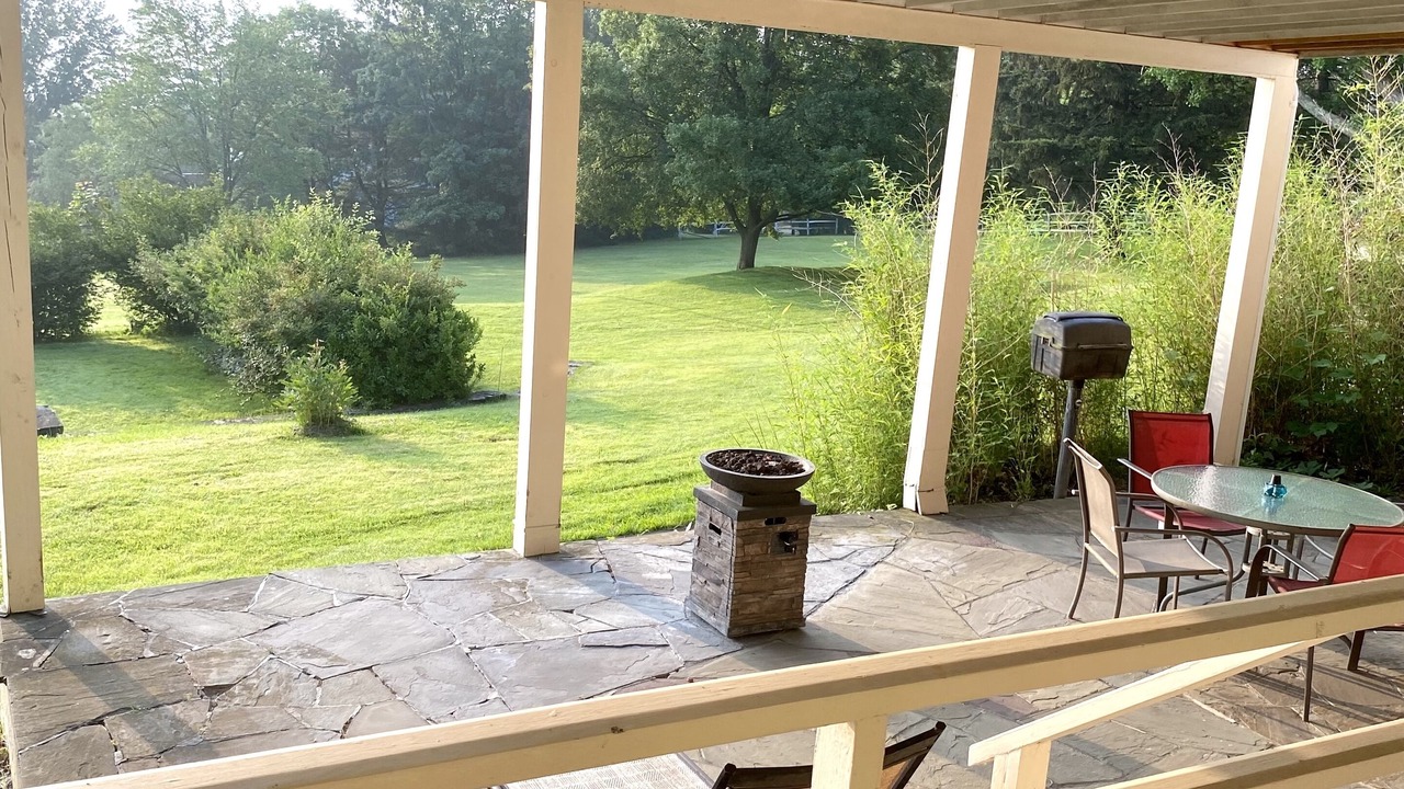 Photo of Outdoor in Town of Reading