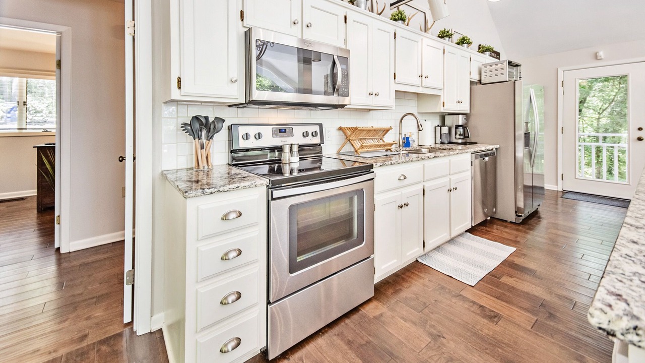 Photo of Kitchen in Tumbling Shoals